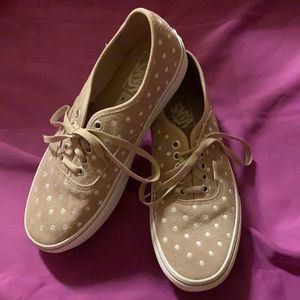 Super cute women’s size 9 platform vans